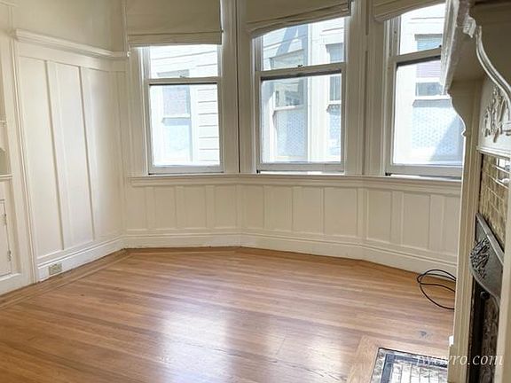 2nd image of 2418 Van Ness Ave APT 1