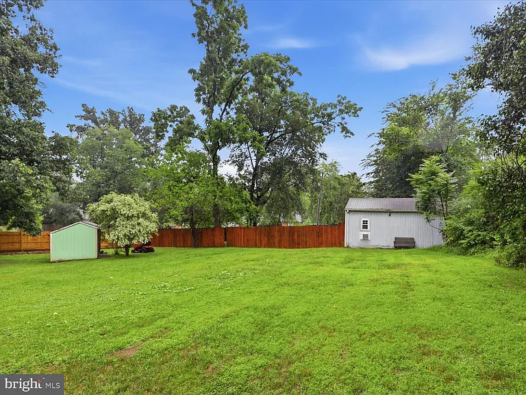 6330 Airlie Rd — Photo 22