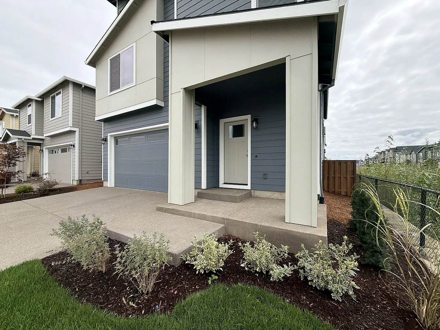 Brand-New Forest Grove 5 Bedroom Home with Main-Level Bedroom, Loft, Modern Kitchen & Spacious Li... — Photo 4