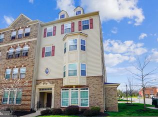 6902 Kona Dr, Gainesville, VA 20155