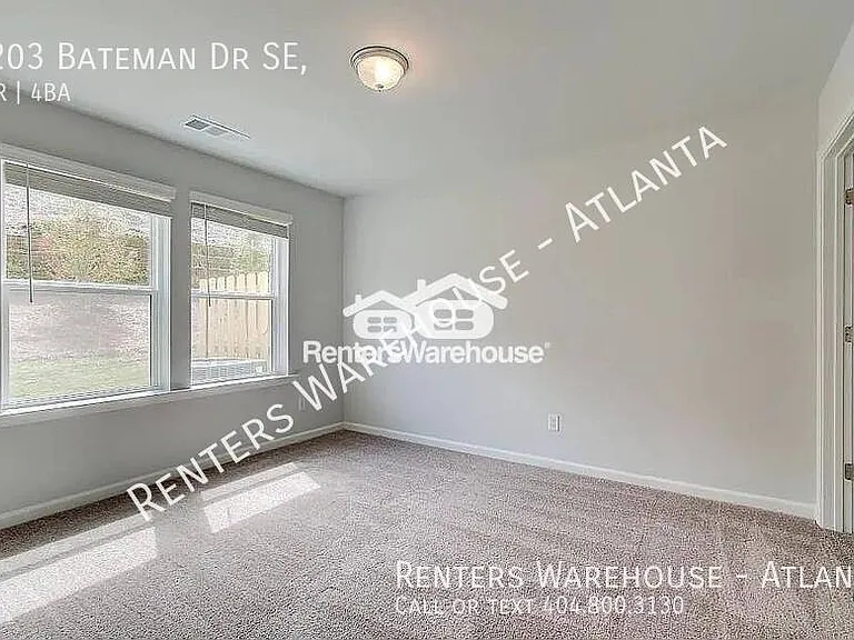 3203 Bateman Dr — Photo 12