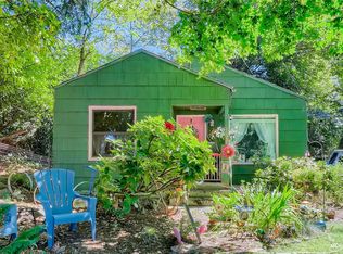 1027 SW 118th St, Burien, WA 98146