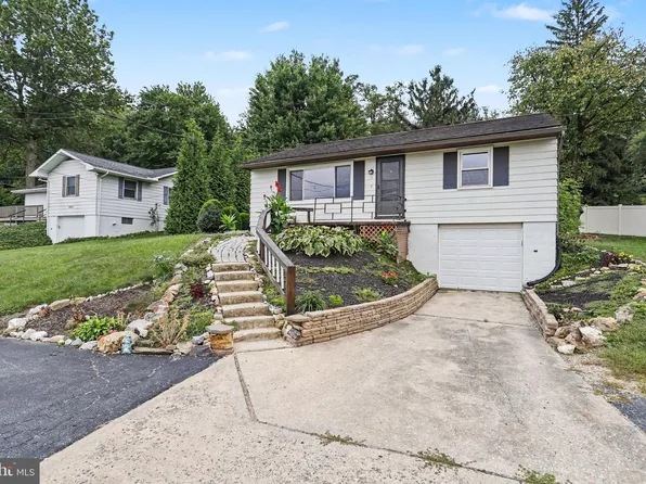 3968 Marietta Ave, Columbia, PA 17512