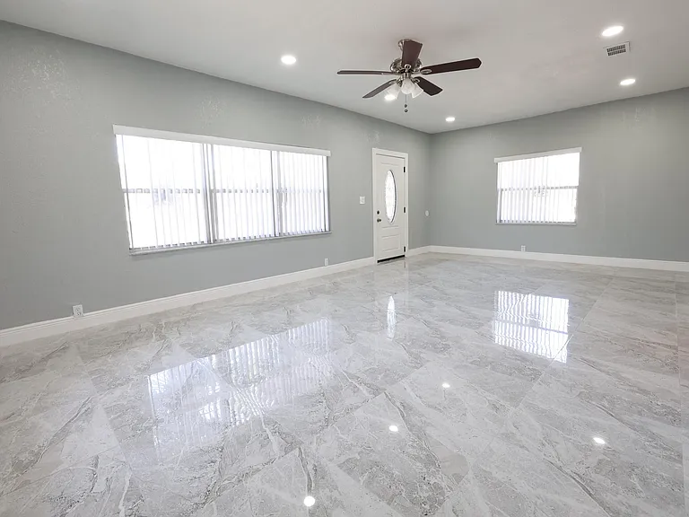 1216 Jann Ave #A — Photo 1