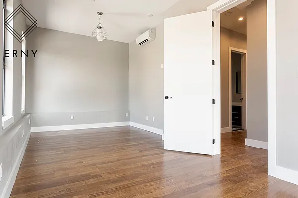 Rented by ERNY LLC | media 11