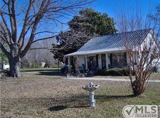 1082 Siloam Church Rd, Westmoreland, TN 37186