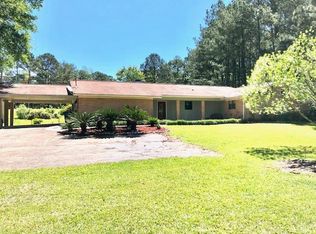 10 Randall Rouse Rd, Hattiesburg, MS 39401