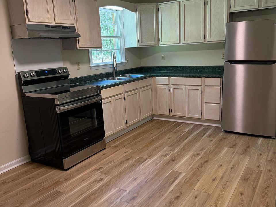 1st image of 754 Woodbriar Trl Unit 7