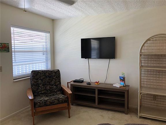 5th image of 28 Vista Gardens Trl
