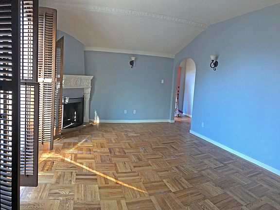 4th image of 2690 24th Ave