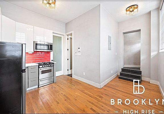 4th image of 1916 Prospect Pl #1D