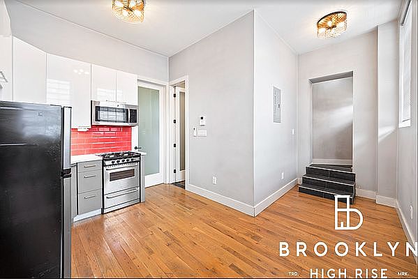1st image of 1916 Prospect Pl APT 1R