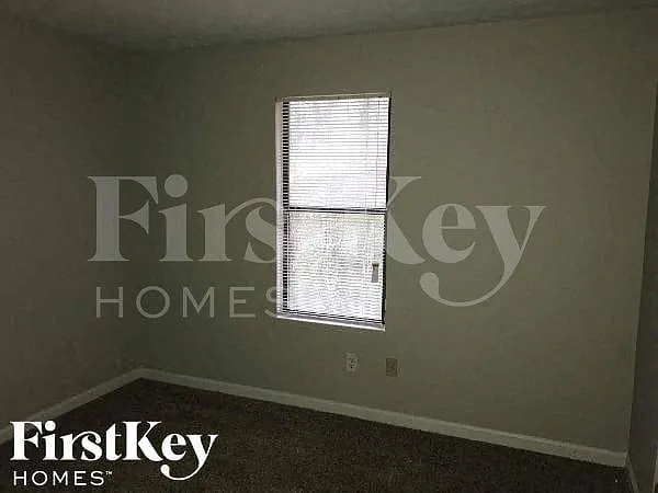 5102 Galbraith Cir — Photo 10