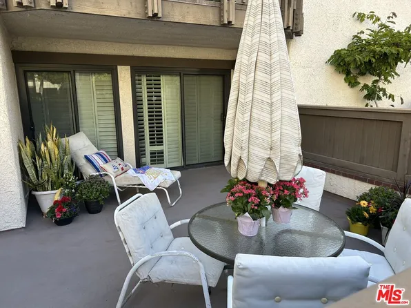 8515 Falmouth Ave APT 208, Playa Del Rey, CA 90293
