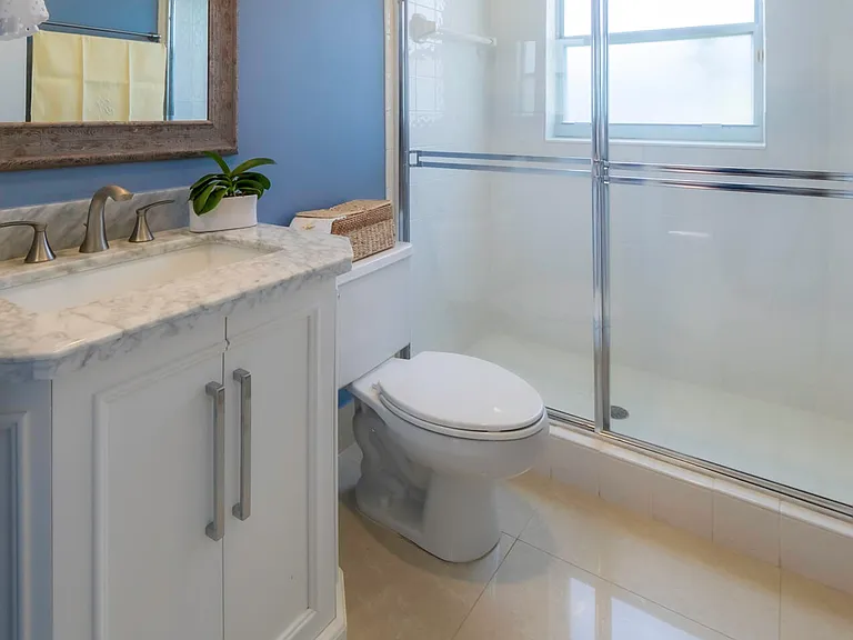 10849 Bal Harbor Dr — Photo 32