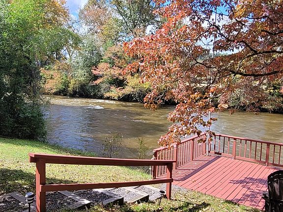 2nd image of 454 Hiawassee River Rd