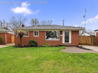 3543 Caryn St, Melvindale, MI 48122