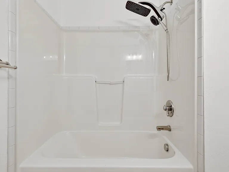 Guest bathroom shower (upstairs)