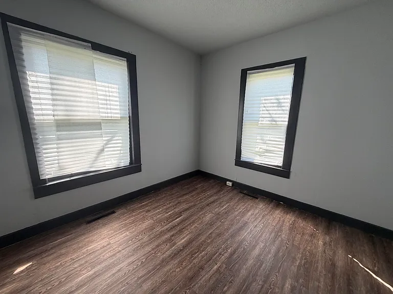 4 Tilman Ave — Photo 10