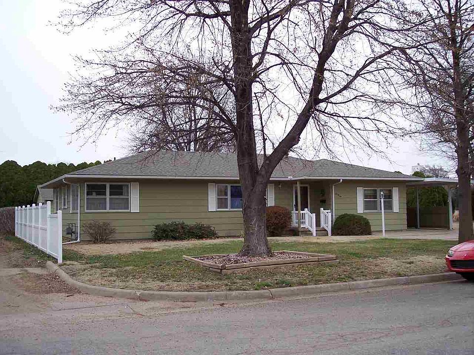 1st image of 502 W Saint Paul St
