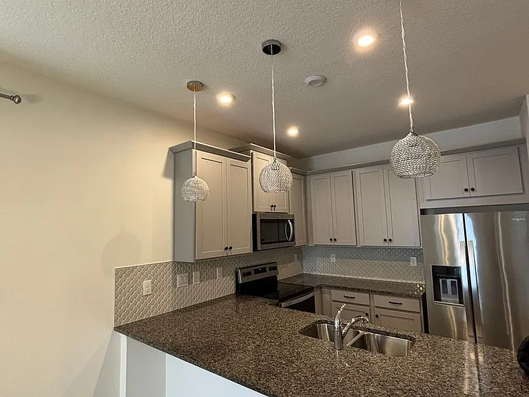 2292 Centerra Loop — Photo 7