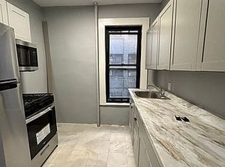 1150 President St APT B2, Brooklyn, NY 11225