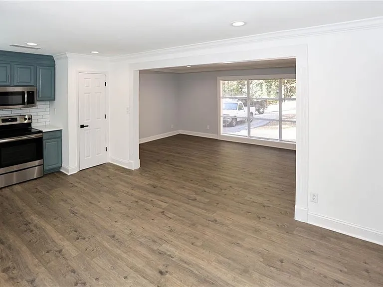 1508 Peachcrest Rd — Photo 10
