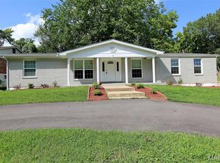 7 Barbre Ct, Saint Louis, MO 63119