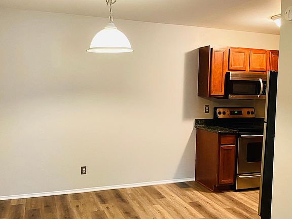 5th image of 2400 Parmenter Blvd APT 101