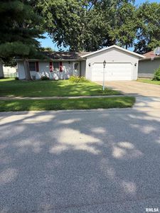 32 Jamestown Cir, Riverton, IL, 62561