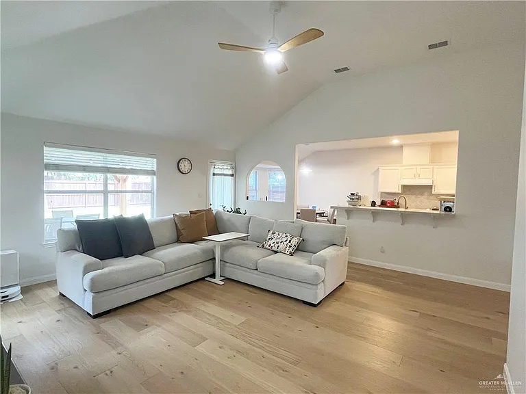 3304 Santa Olivia St — Photo 8