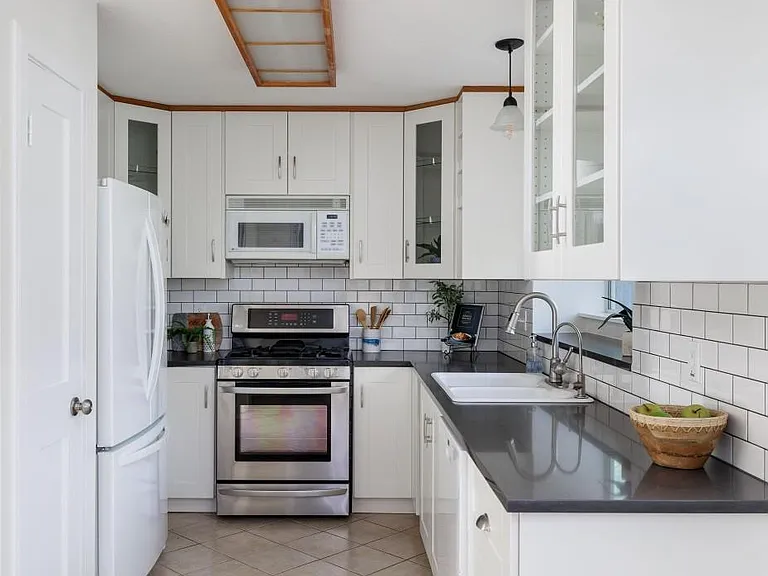 1805 White Oak Cv — Photo 11