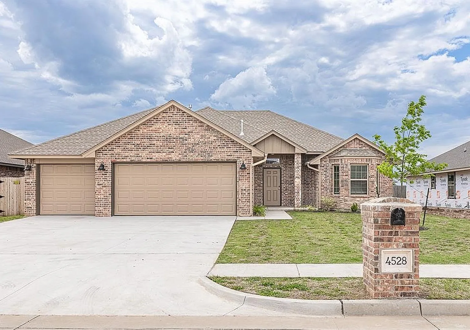 4528 Adobe Court — Photo 1