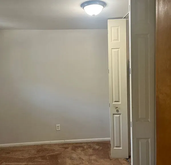 1919 Crooks Rd #14 — Photo 12