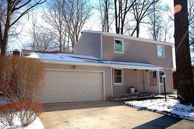 2nd image of 192 N Colonial Dr