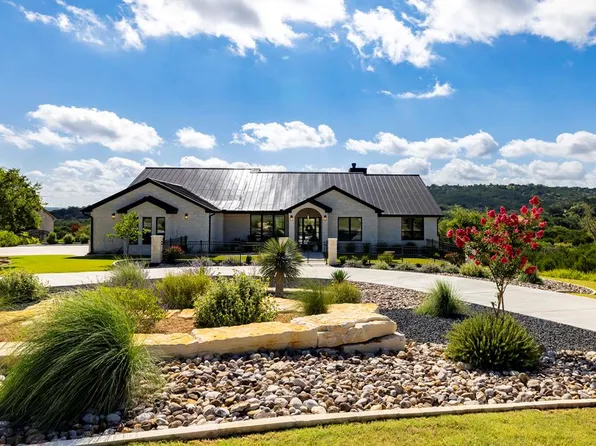 204 Beverly Hills Ln, Kerrville, TX 78028