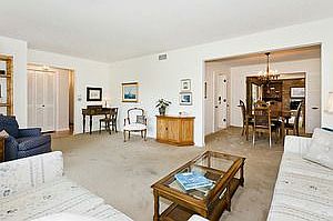 4th image of 10930 Jann Ct