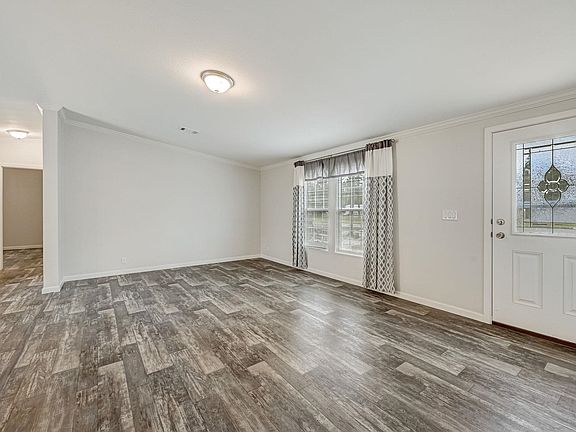 4th image of 10420 Dillon Ave