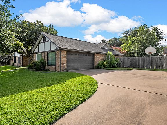 4th image of 8202 Whippoorwill Dr