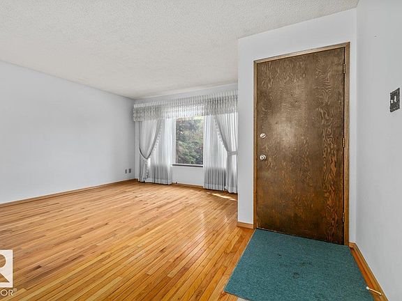 3rd image of 6708 31st Ave NW