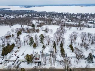 386 Peter St N, Orillia, ON L3V5A7