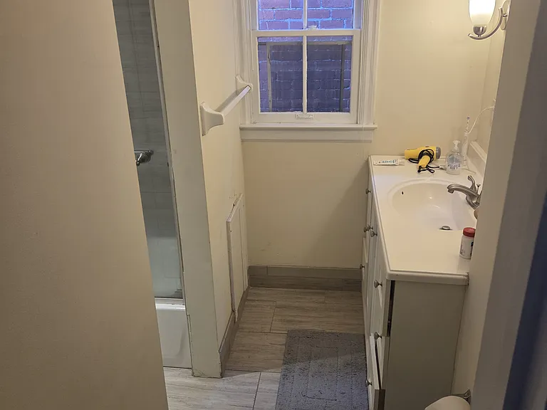 584 S Pearl St — Photo 6