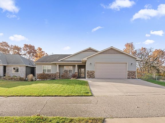 2nd image of 2136 Greenwood Valley Dr