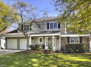 16972 Stag Thicket Ln, Strongsville, OH 44136
