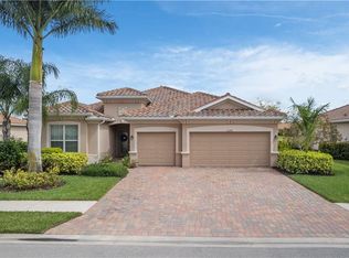 2290 Vermont Ln, Naples, FL 34120