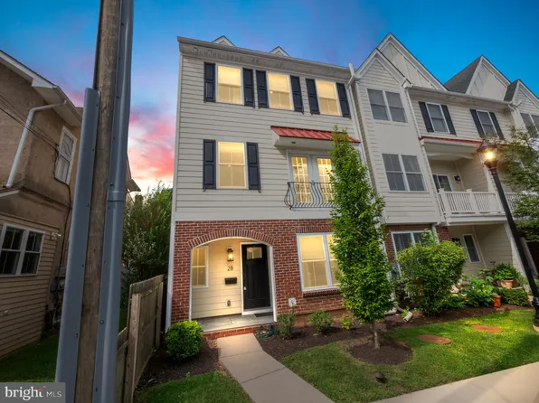 28 Bridge Ave, Berwyn, PA 19312