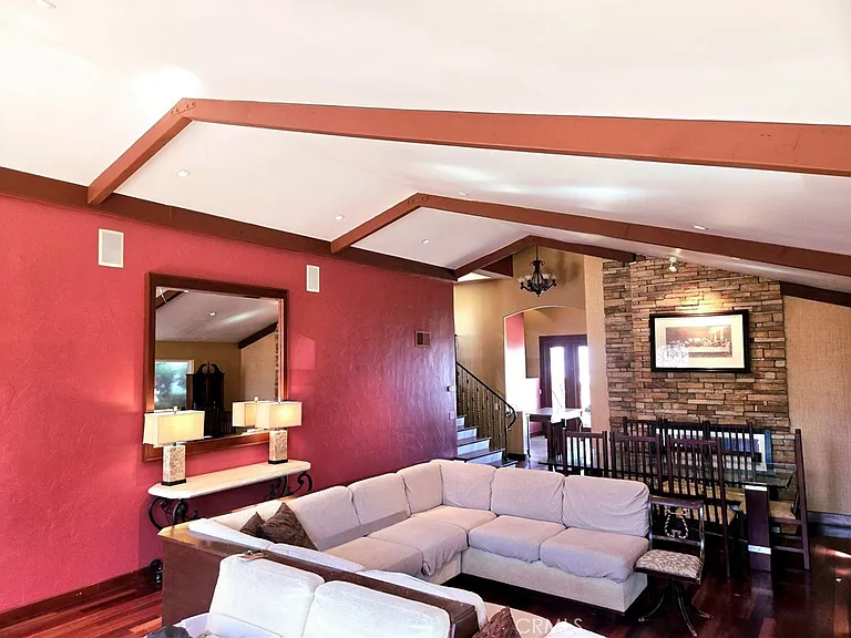 342 Lois Ln — Photo 20