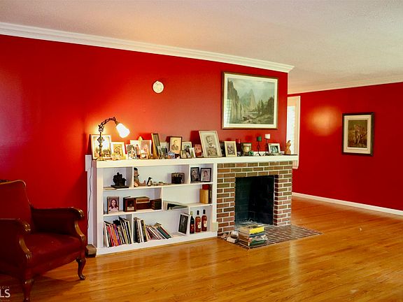 5th image of 1435 Peyton Pl #19