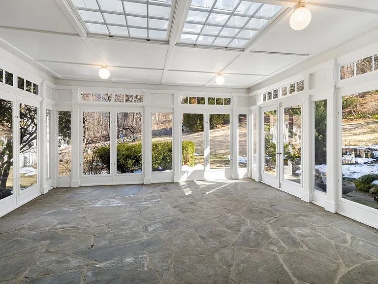 145 Lyons Plain Rd — Photo 11