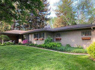 32300 Plumwood St, Beverly Hills, MI 48025